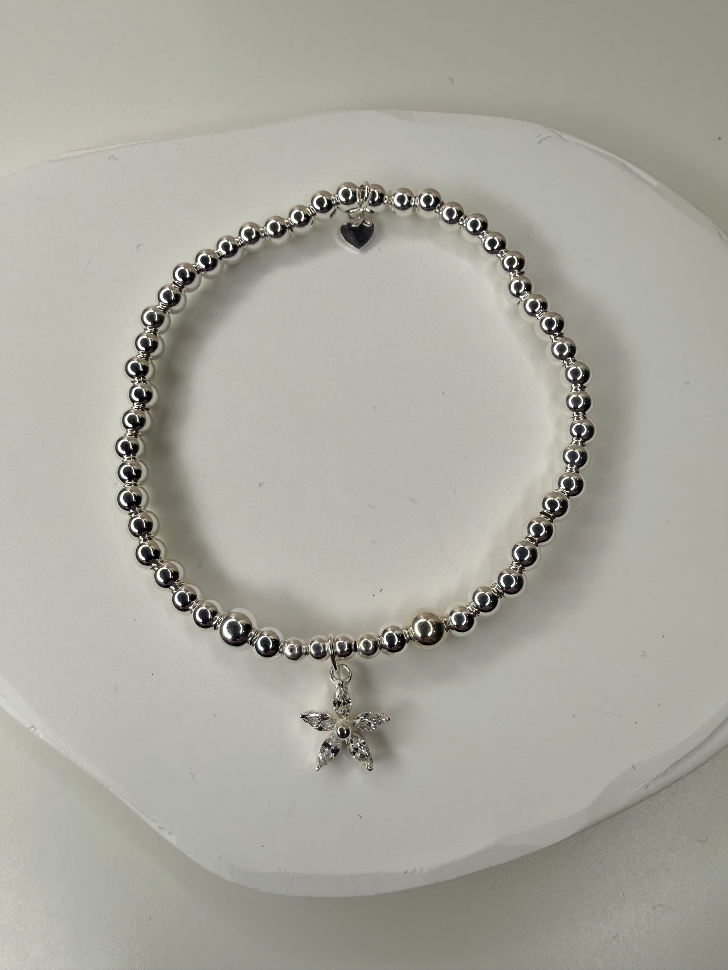 The flower charm Bracelet