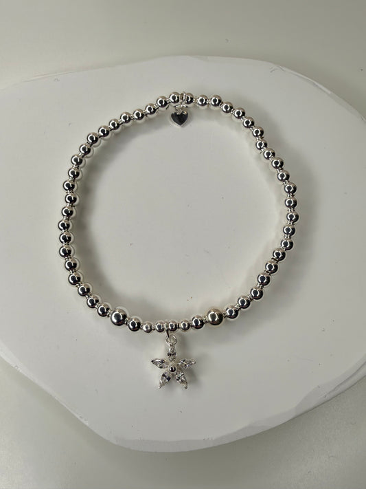 The flower charm Bracelet