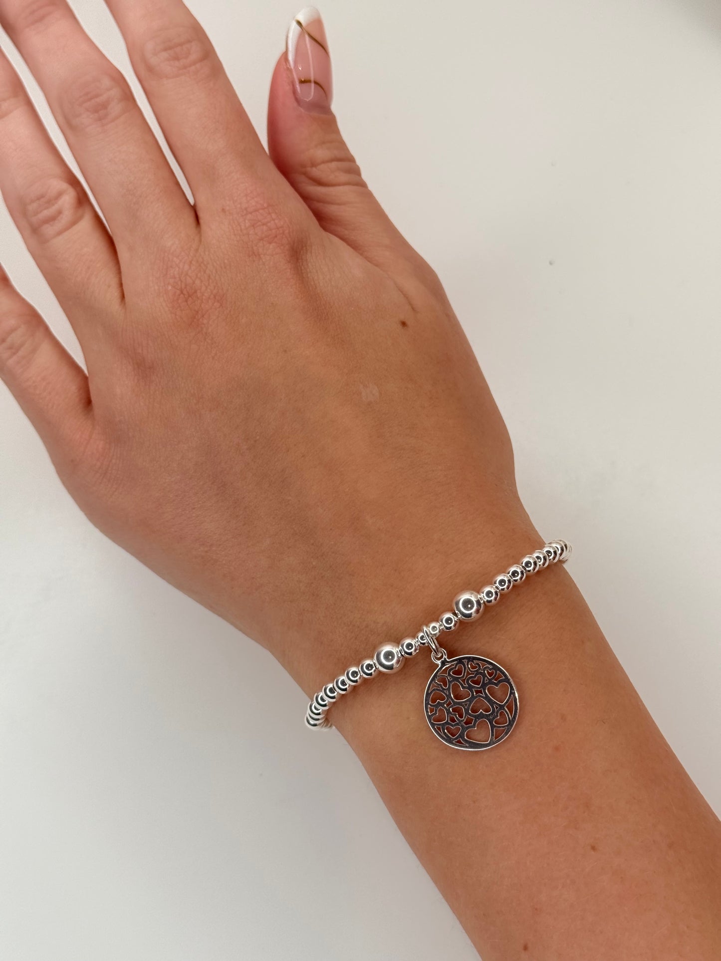 All the hearts beaded bracelet